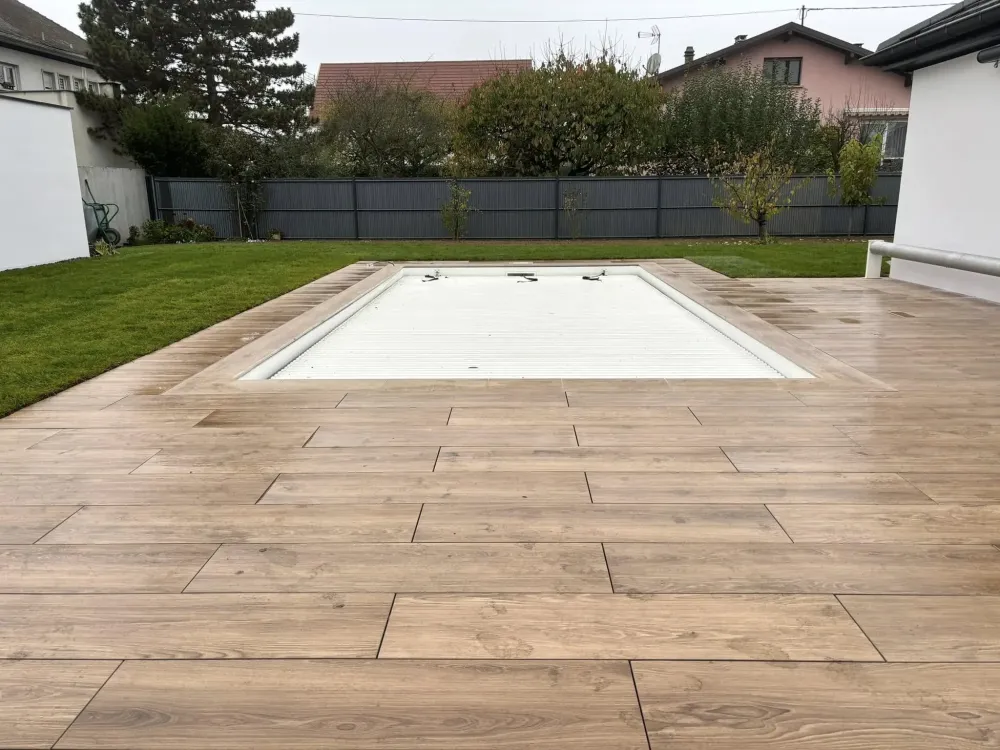 Terrasse en grès cérame à Bischwihr