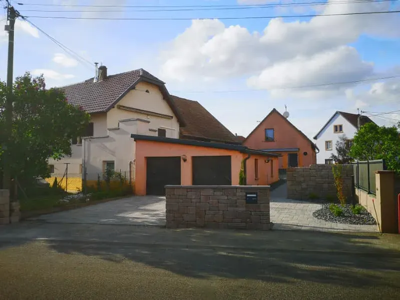 Aménagement pavage et mur - après